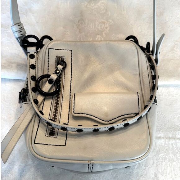 Stunning Rebecca Minkoff Jett Camera White Leather Bag - Picture 3 of 7